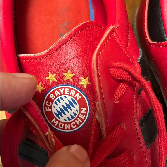 Adidas Red and Black Men's Sneakers, man 8.5, woman about 10, red leather, suede - Picture 2 of 12